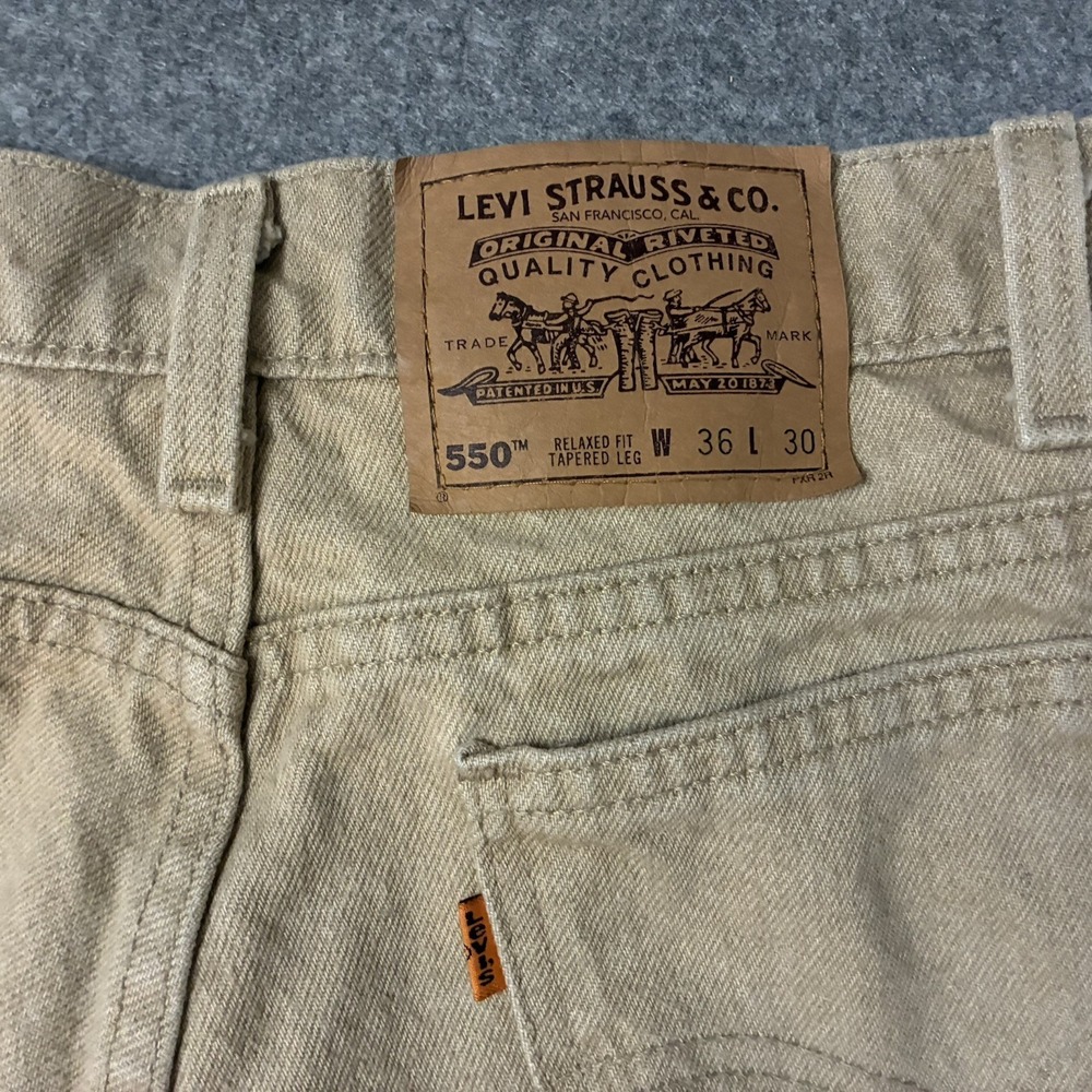 Vintage Levis 550 Mens Pants 32X30 Tan Relaxed Made USA 90s Twill Orange Tab Y2K - Picture 7 of 8